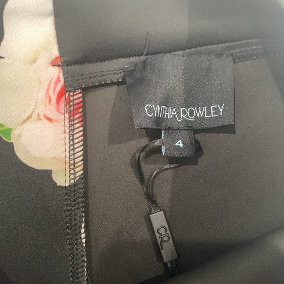 NWT Cynthia Rowley Bonded Floral Shorts‎ - Picture 5 of 8